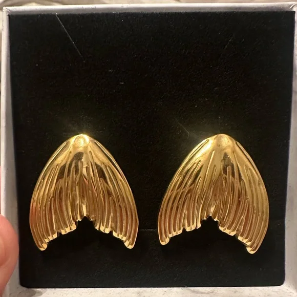 SOLD - Picture 4 of 5